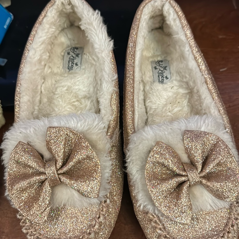 Kids slippers